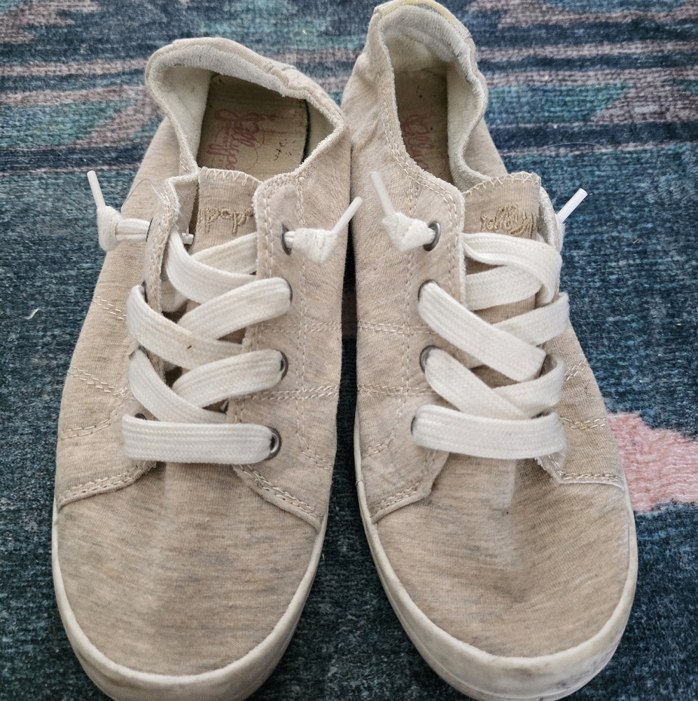 Jellipop Beige Sneakers with White Laces